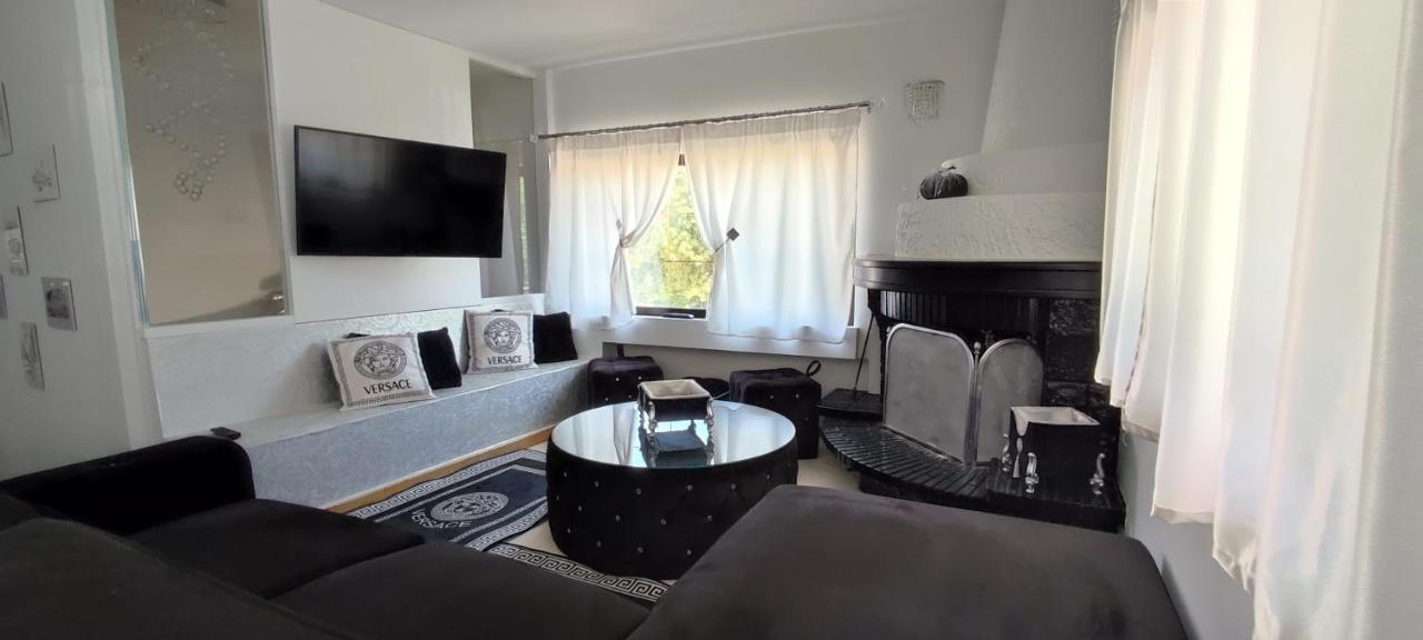 Ixian House Apartment ภายนอก รูปภาพ