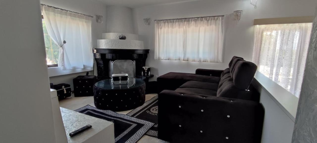 Ixian House Apartment ภายนอก รูปภาพ