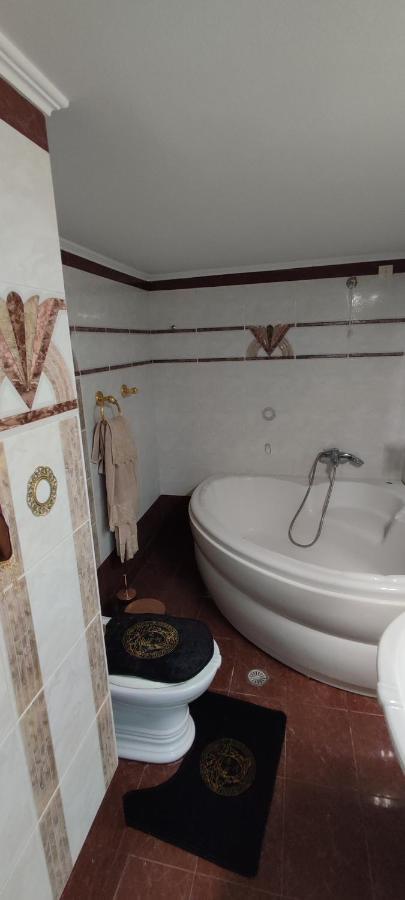 Ixian House Apartment ภายนอก รูปภาพ