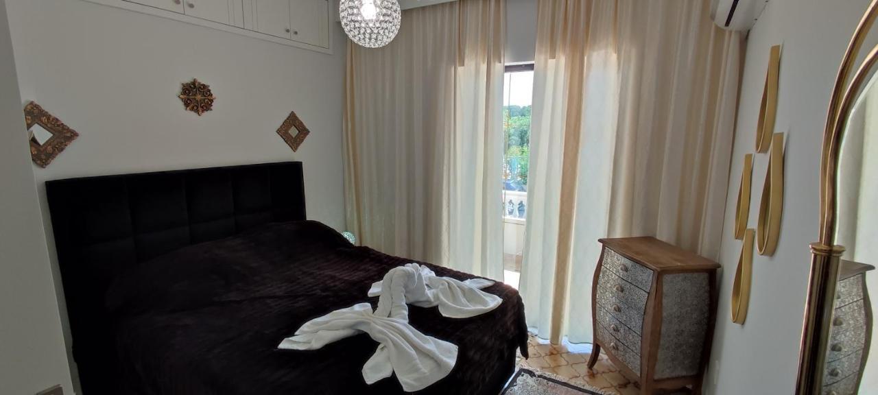 Ixian House Apartment ภายนอก รูปภาพ