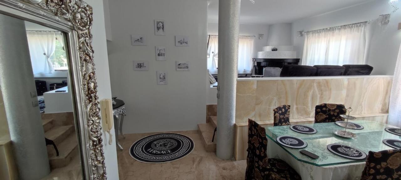 Ixian House Apartment ภายนอก รูปภาพ